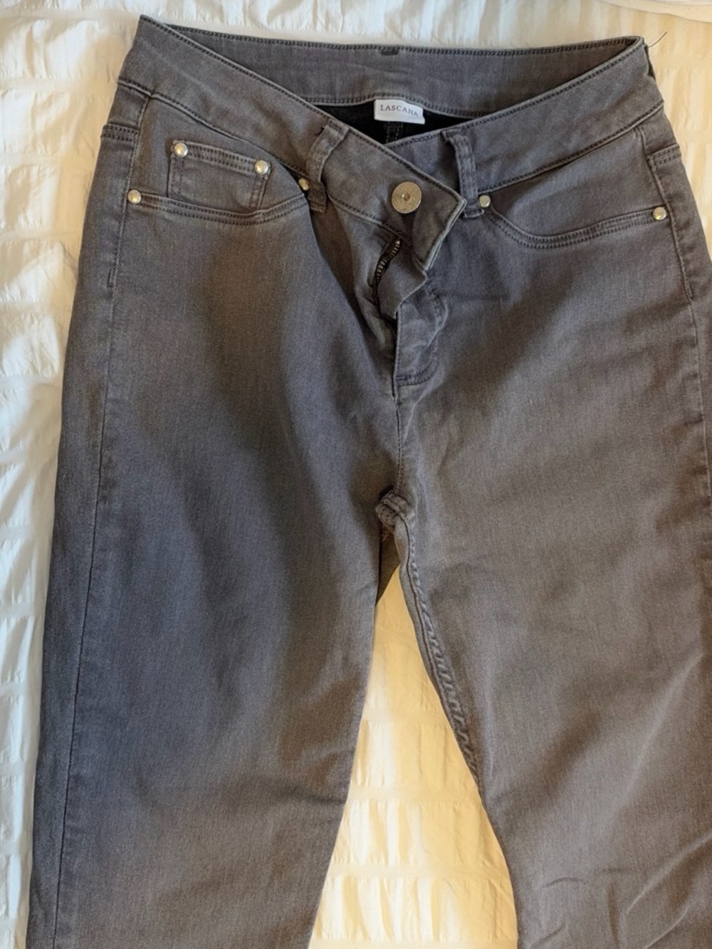 Lascana Gray Skinny Womenโs Jeans โ Mid-Rise Stretch Fit